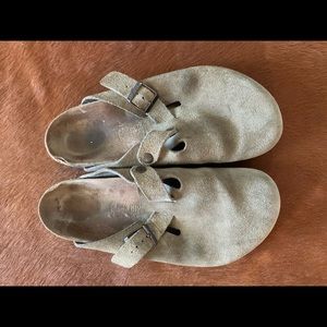 Birkenstock Boston suede slides sz 42